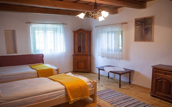 Abásfalva vendégházak szobák